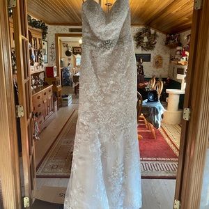 Maggie Sottero Wedding dress